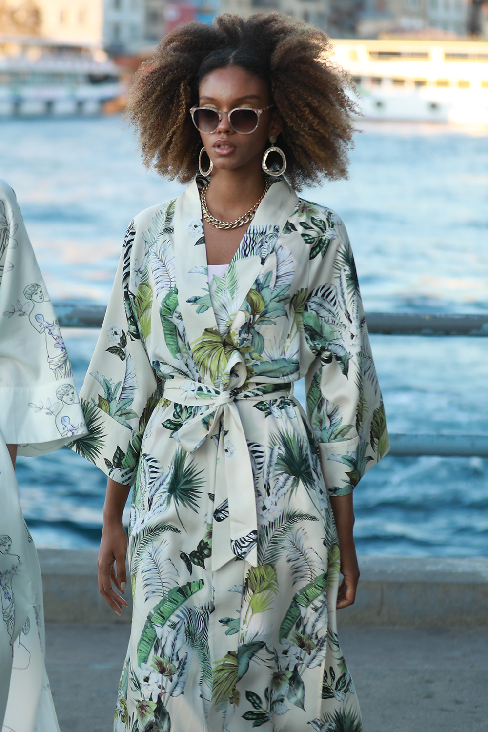 Sandsheel Zebra Kimono